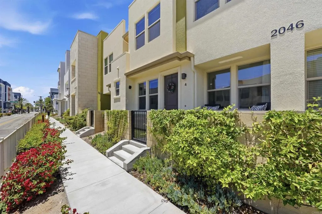 2046 Quartet Loop Unit 4, Chula Vista, CA 91915 - Photo 2 of 44, Chula Vista, CA