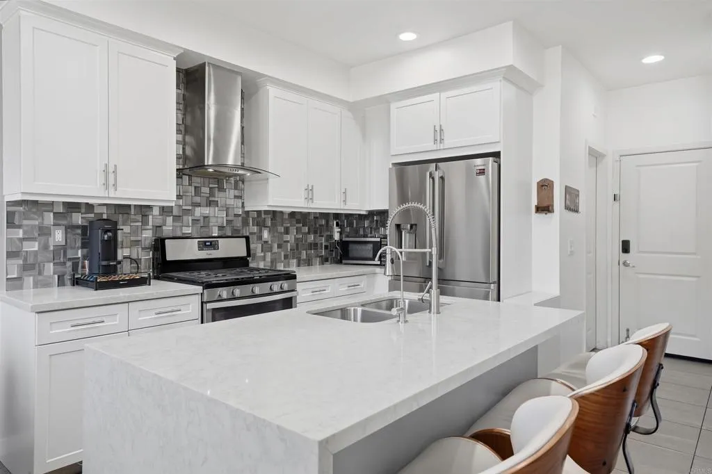 Photo #3: PTP2605106 Listing: Photo #3