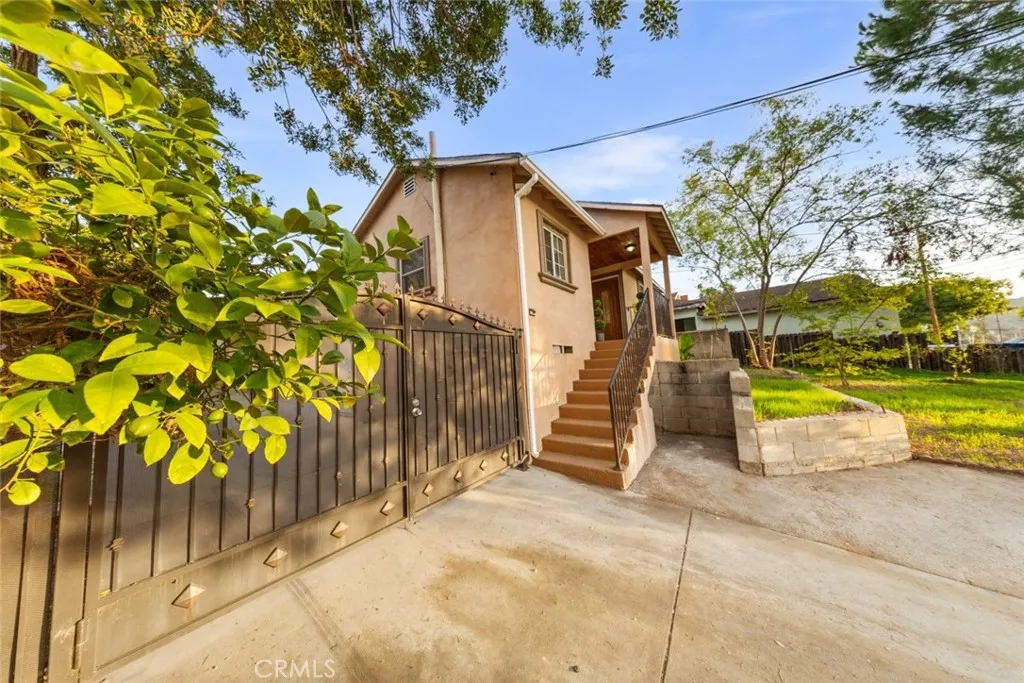 10554 Plainview, Tujunga, CA 91042 - Photo 5 of 56, Tujunga, CA