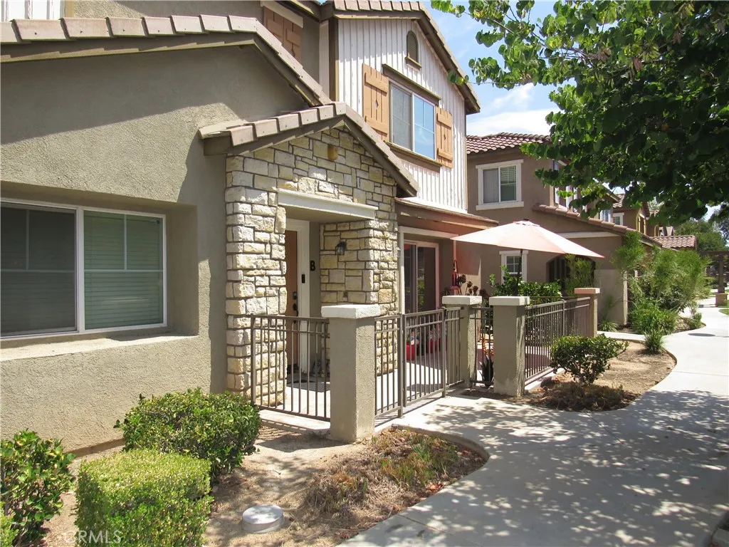 25890 Iris Ave Unit B, Moreno Valley, CA 92551 - Photo 2 of 25, Moreno Valley, CA