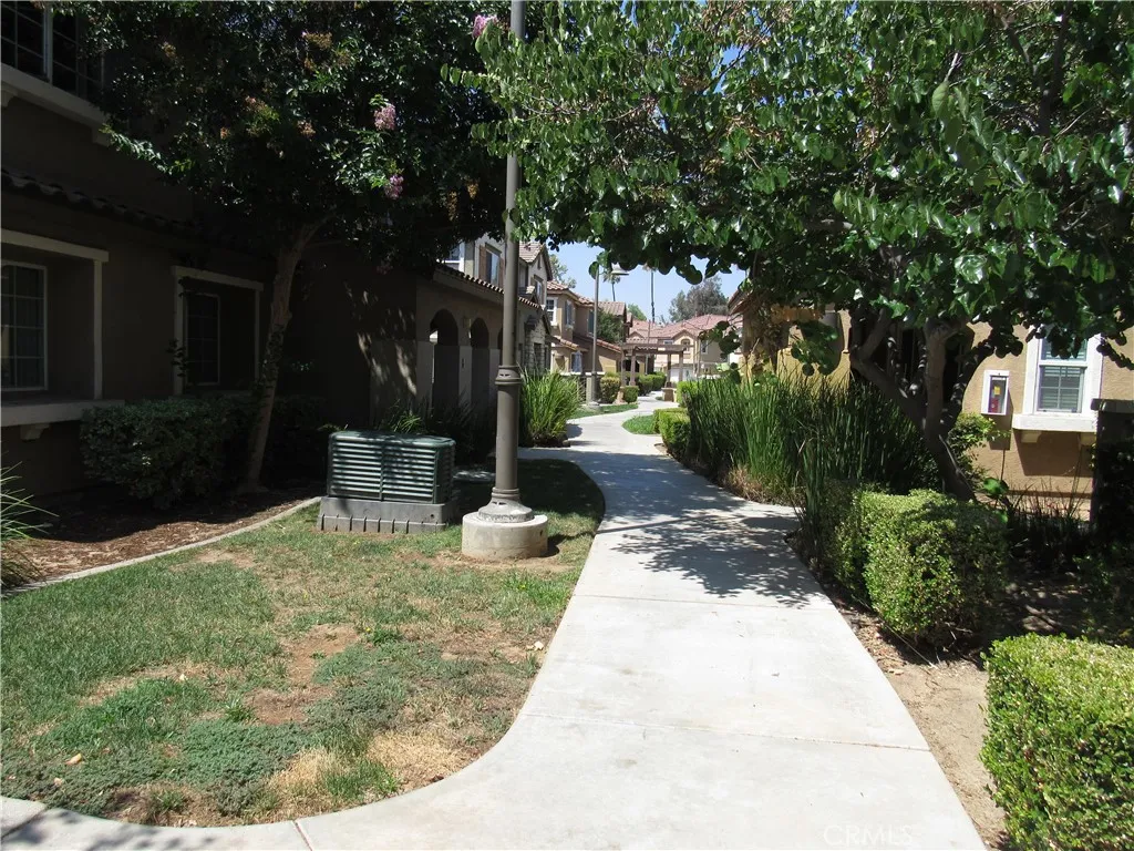 25890 Iris Ave Unit B, Moreno Valley, CA 92551 - Photo 3 of 25, Moreno Valley, CA
