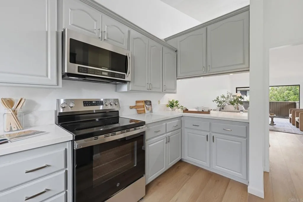 https://cdn.realtyfeed.com/cdn/127/306761231/118ab6d2aa5eb564219043b22f6d99d4.webp