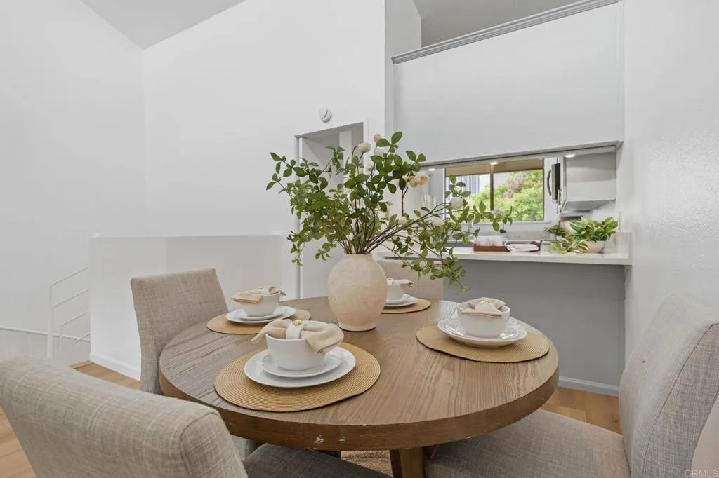 https://cdn.realtyfeed.com/cdn/127/306761231/98f61ee40c804733e9b87147f0964145.webp