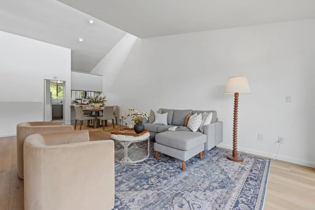 https://cdn.realtyfeed.com/cdn/127/306761231/e69144afe7b8a4907821f385808afdd0.webp