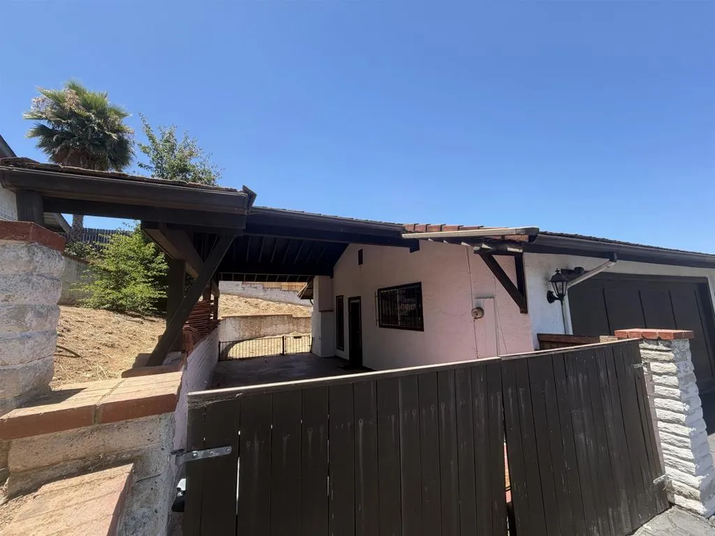 915 Moody Drive, Escondido, CA 92027 - Photo 3 of 16, Escondido, CA