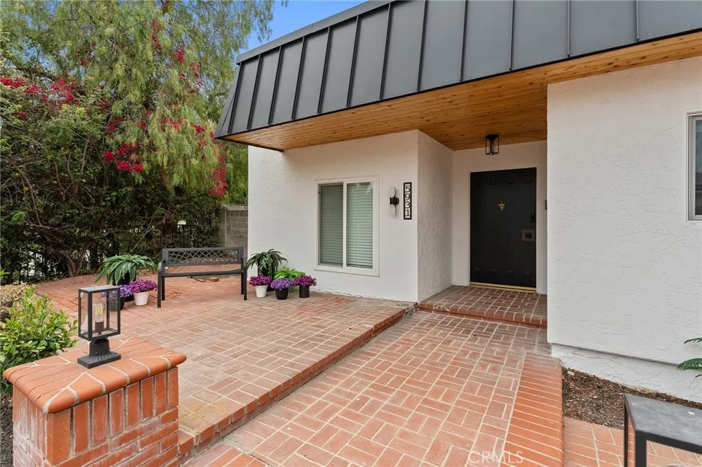 5931 Maury Avenue, Woodland Hills, CA 91367 - Photo 4 of 37, Woodland Hills, CA