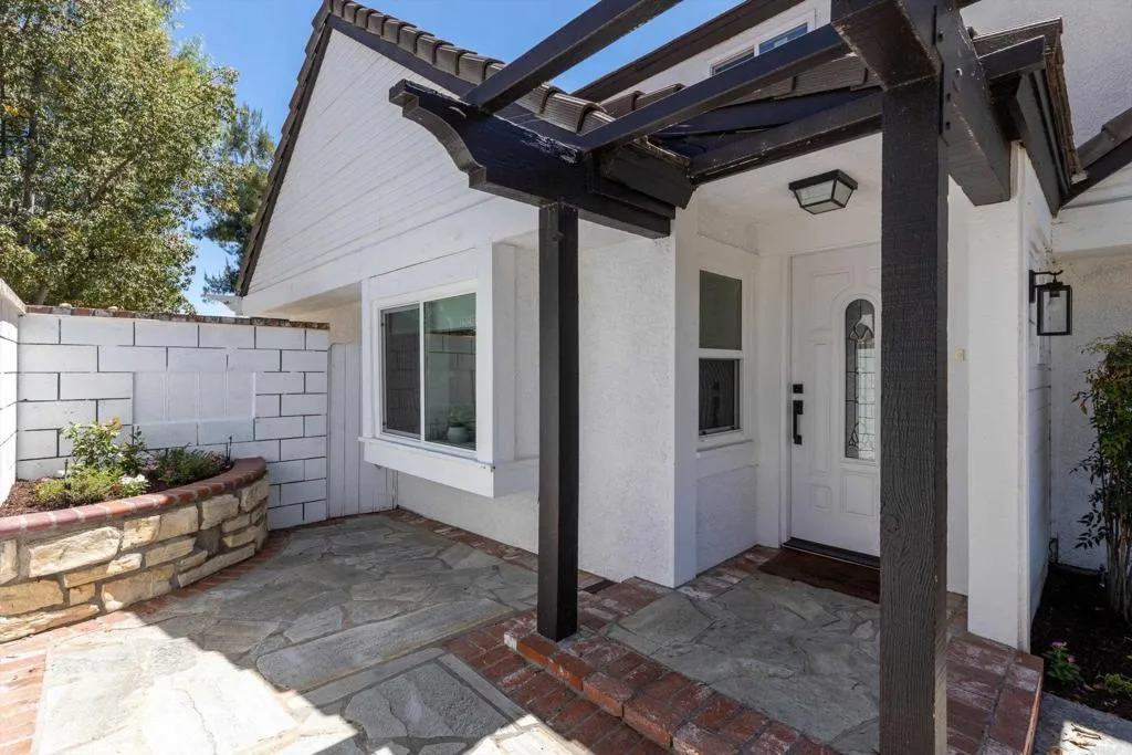 24115 Five Tribes Trail, Murrieta, CA 92562 - Photo 3 of 47, Murrieta, CA