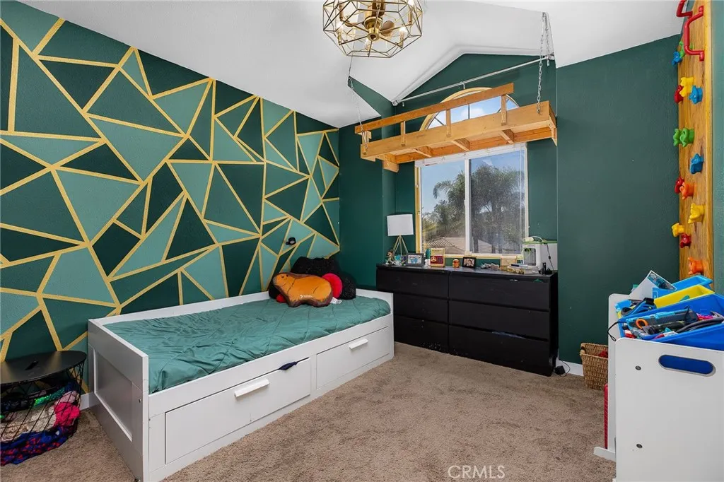 https://cdn.realtyfeed.com/cdn/127/306761299/5bc05014d10ff9bbb1924b4f80ef9704.webp