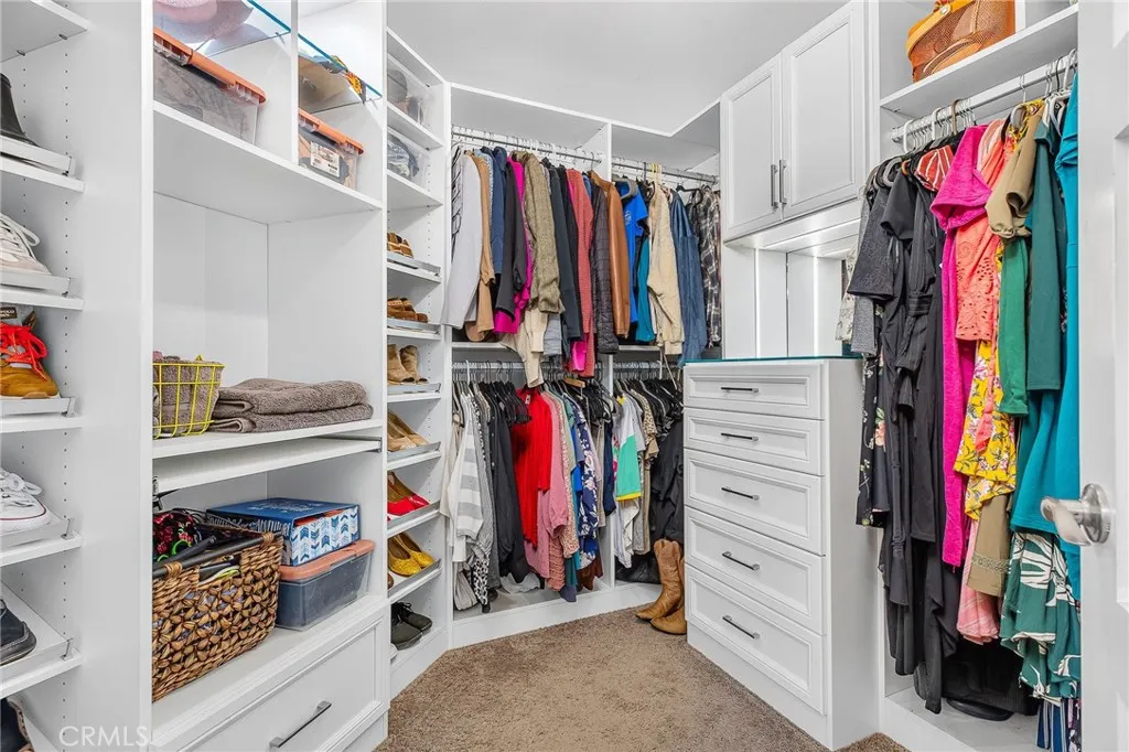 https://cdn.realtyfeed.com/cdn/127/306761299/6b697711bfdfe95890c90898be27608e.webp