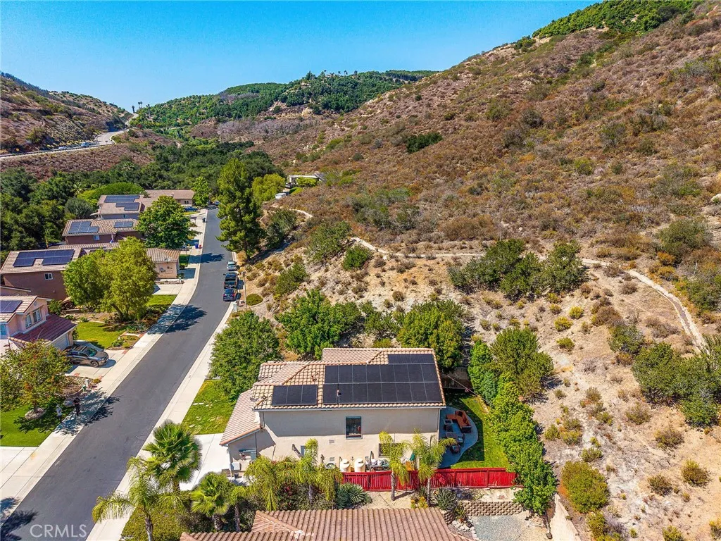 https://cdn.realtyfeed.com/cdn/127/306761299/efd6cf18a1e59f842e3adb29dfe210cc.webp