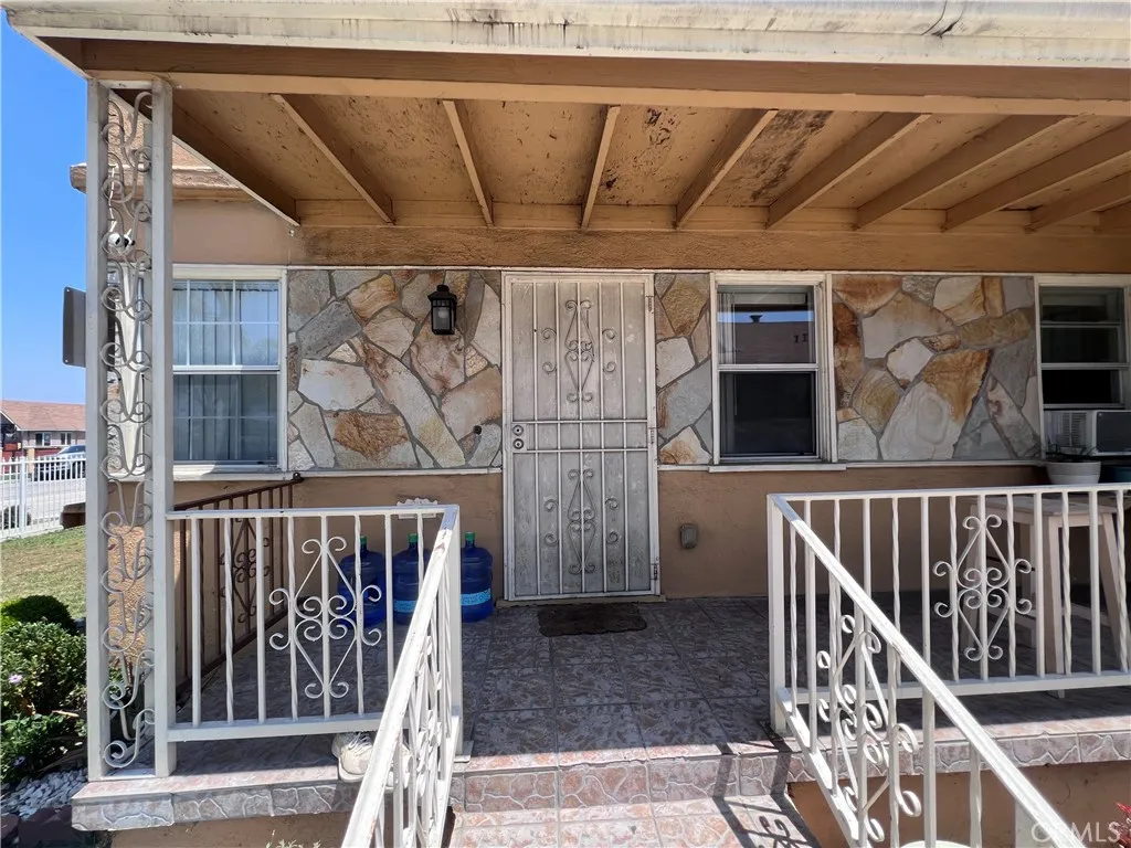1726 W 83rd, Los Angeles, CA 90047 - Main photo, Los Angeles, CA