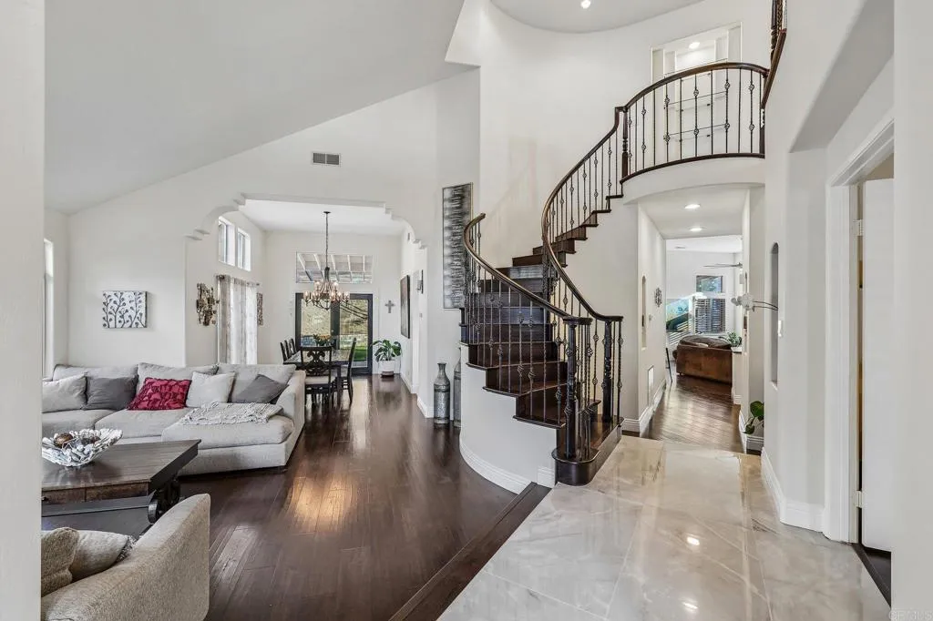 https://cdn.realtyfeed.com/cdn/127/306761340/314055c8f485dbbccc314a4a8c8ce375.webp