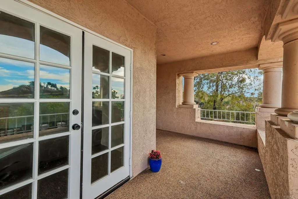 https://cdn.realtyfeed.com/cdn/127/306761340/64c772942bce20864e10d34370ac6a82.webp