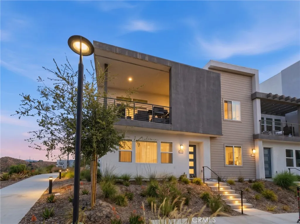 26729 Blue Hills Lp, Valencia, CA 91381 - Main photo, Valencia, CA
