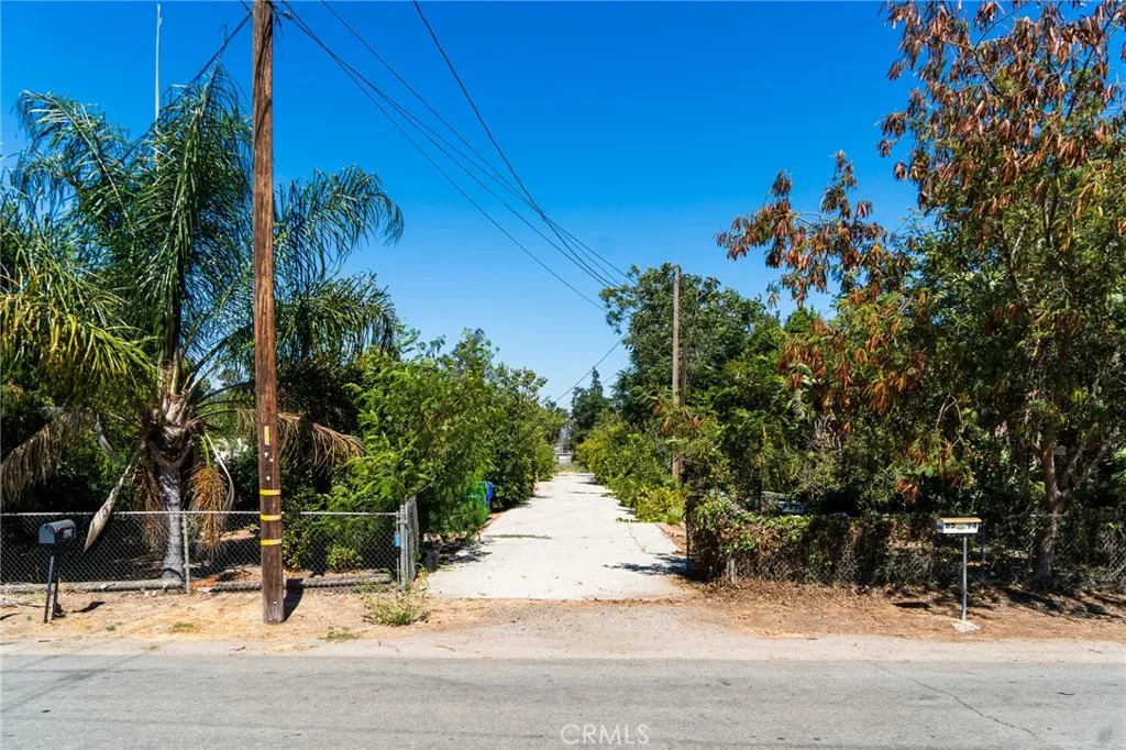 6594 Smith, Jurupa Valley, CA 91752 - Photo 2 of 25, Jurupa Valley, CA