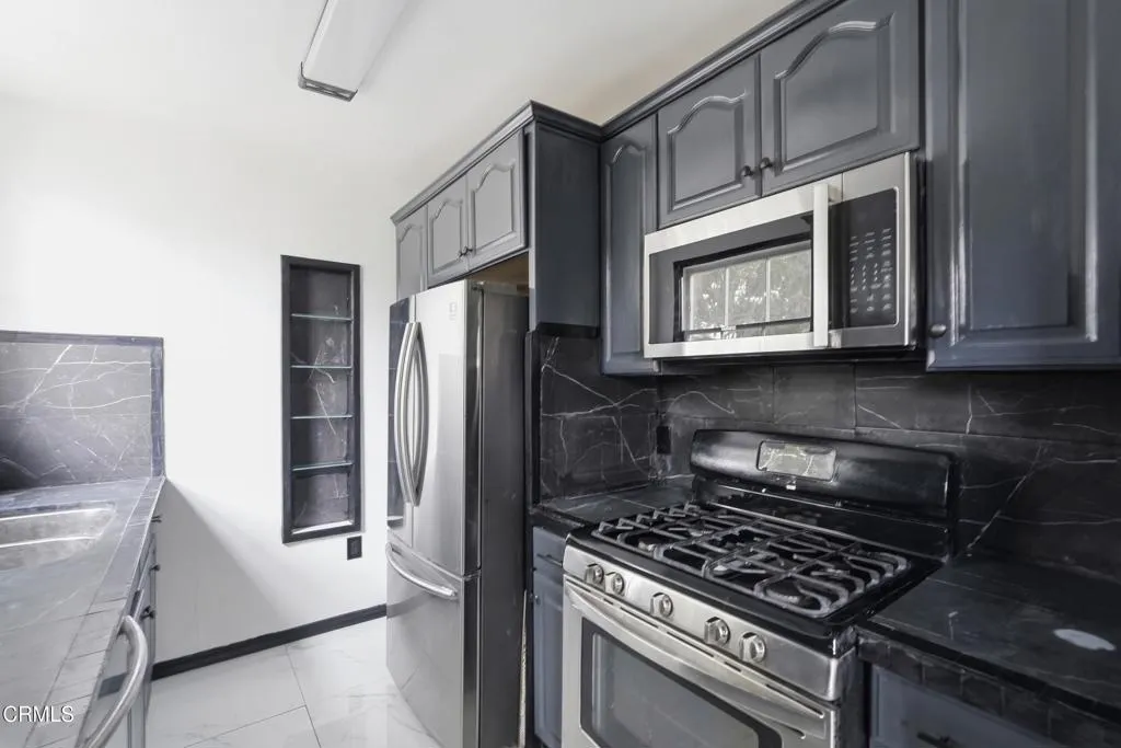 525 E Maple Street Unit 2, Glendale, CA 91205 - Photo 3 of 30, Glendale, CA