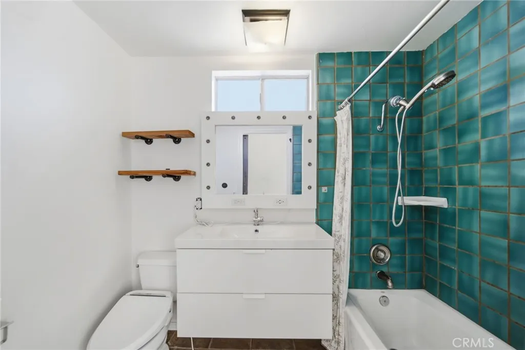 https://cdn.realtyfeed.com/cdn/127/306761371/220cfd2f215df3cb63be97b85a68f5c3.webp