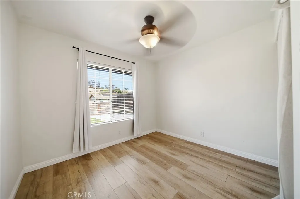 https://cdn.realtyfeed.com/cdn/127/306761371/3ffbcd88458b97aa340edb3111a4c8da.webp