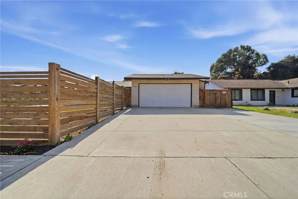 https://cdn.realtyfeed.com/cdn/127/306761371/83d11095d2ddcdd1b78bda9f36cfe22d.webp