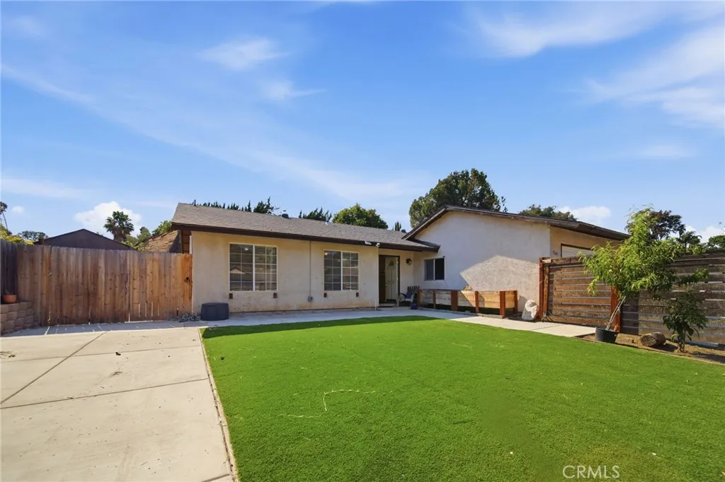 https://cdn.realtyfeed.com/cdn/127/306761371/f55a2e42ec43a2ebe79b5138c0b84d1b.webp