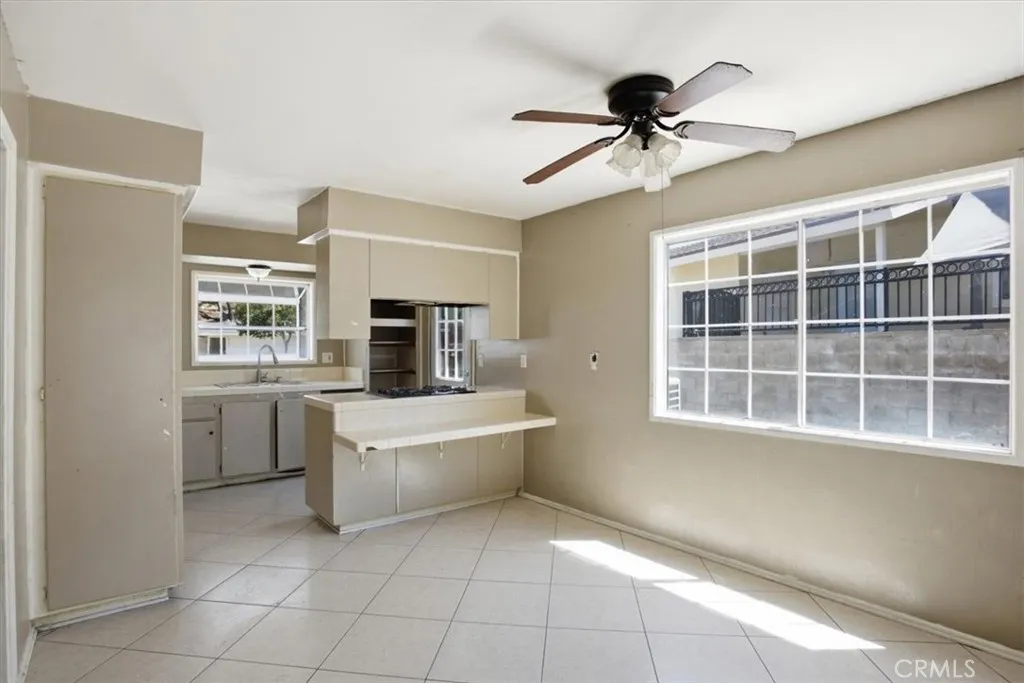 28234 Enderly Street, Canyon Country, CA 91351 - Photo 5 of 21, Canyon Country, CA