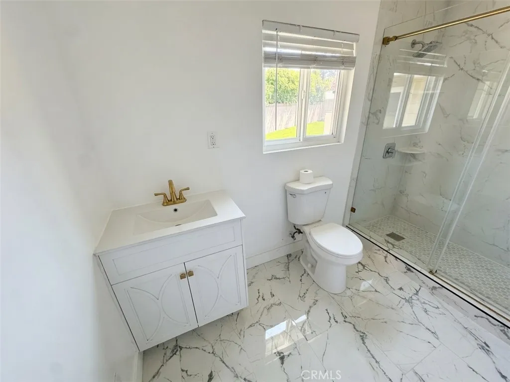1415 E Gary Place Unit A, Anaheim, CA 92805 - Photo 3 of 5, Anaheim, CA