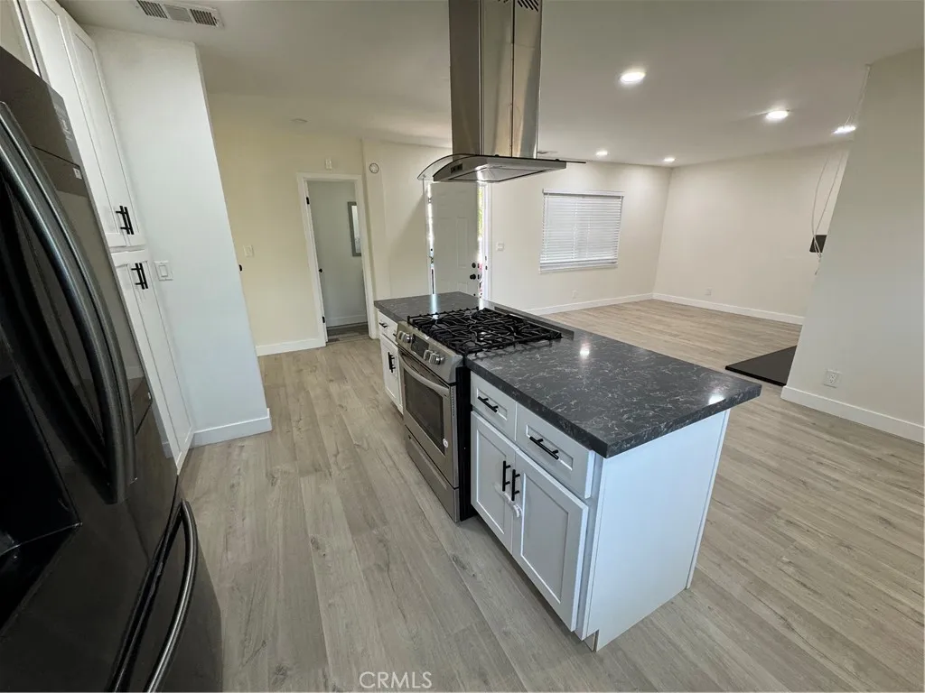 1415 E Gary Place, Anaheim, CA 92805 - Photo 4 of 11, Anaheim, CA
