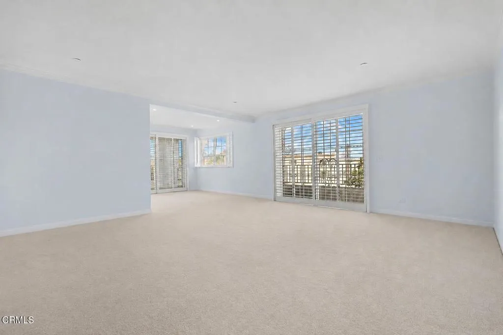 1830 Pelham Avenue Unit 301, Los Angeles, CA 90025 - Photo 4 of 26, Los Angeles, CA