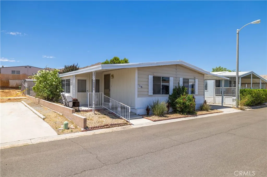 Apple Valley, CA 92307