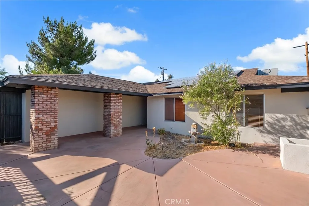 16980 Molino Drive, Victorville, CA 92395 - Main photo, Victorville, CA