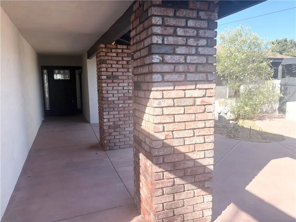 16980 Molino Drive, Victorville, CA 92395 - Photo 2 of 40, Victorville, CA