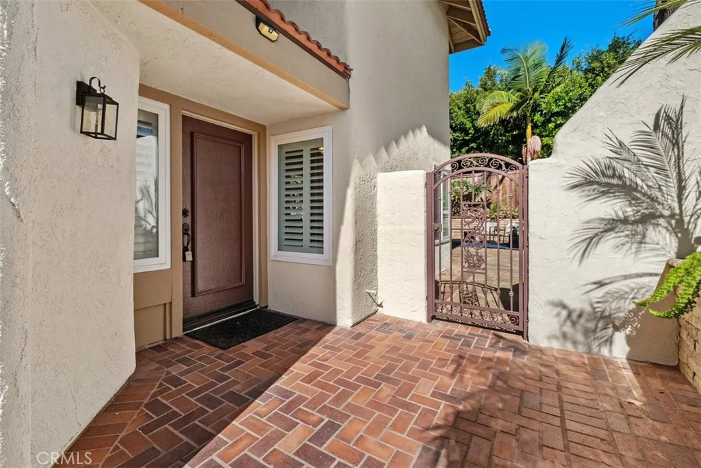 27 Campanero East, Irvine, CA 92620 - Photo 3 of 40, Irvine, CA