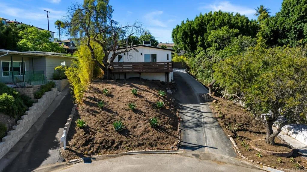 https://cdn.realtyfeed.com/cdn/127/306761431/8dc0cbaadad1fcf811827c2d8c9a4856.webp