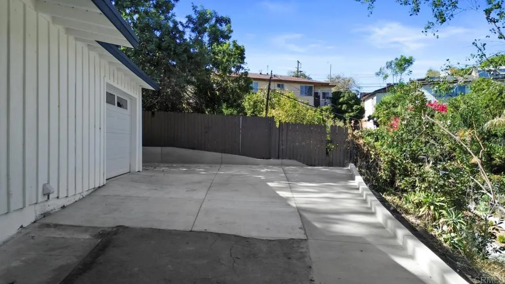 https://cdn.realtyfeed.com/cdn/127/306761431/be0e73169abd919e45eb56e0351adb44.webp