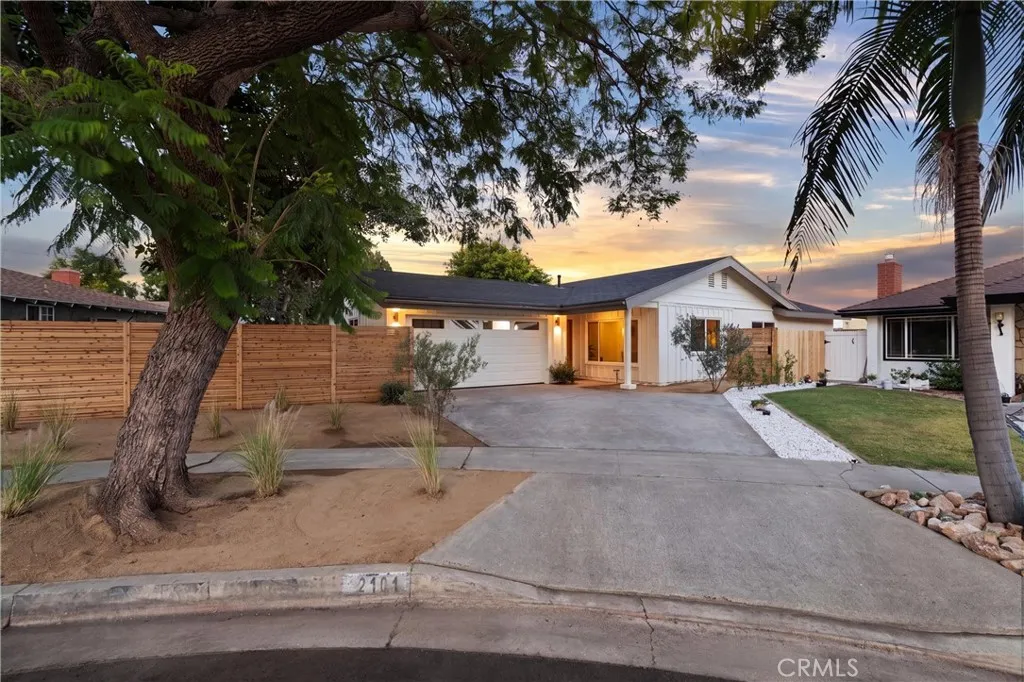 2101 N Hathaway, Santa Ana, CA 92705 - Photo 4 of 39, Santa Ana, CA