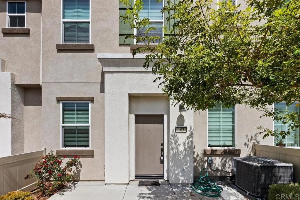 https://cdn.realtyfeed.com/cdn/127/306761472/307b3bfae5bdf26f28e3d01dfda0cc8b.webp