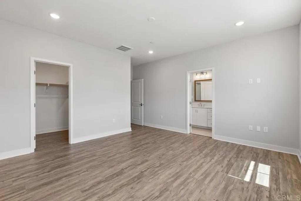 https://cdn.realtyfeed.com/cdn/127/306761472/534a83552f3fc1639c79ae68e11fab1b.webp
