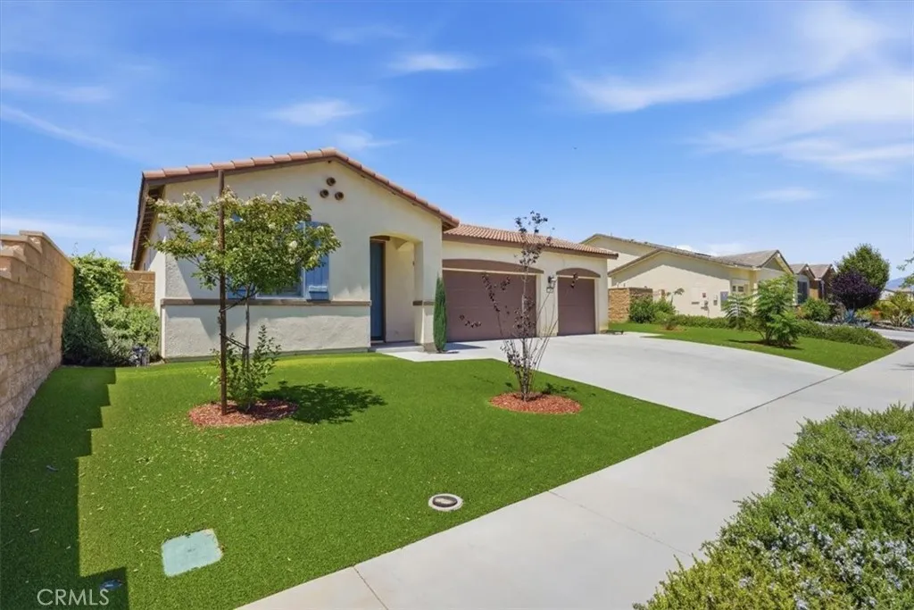 32350 Iron Trail, Winchester, CA 92596 - Photo 2 of 29, Winchester, CA