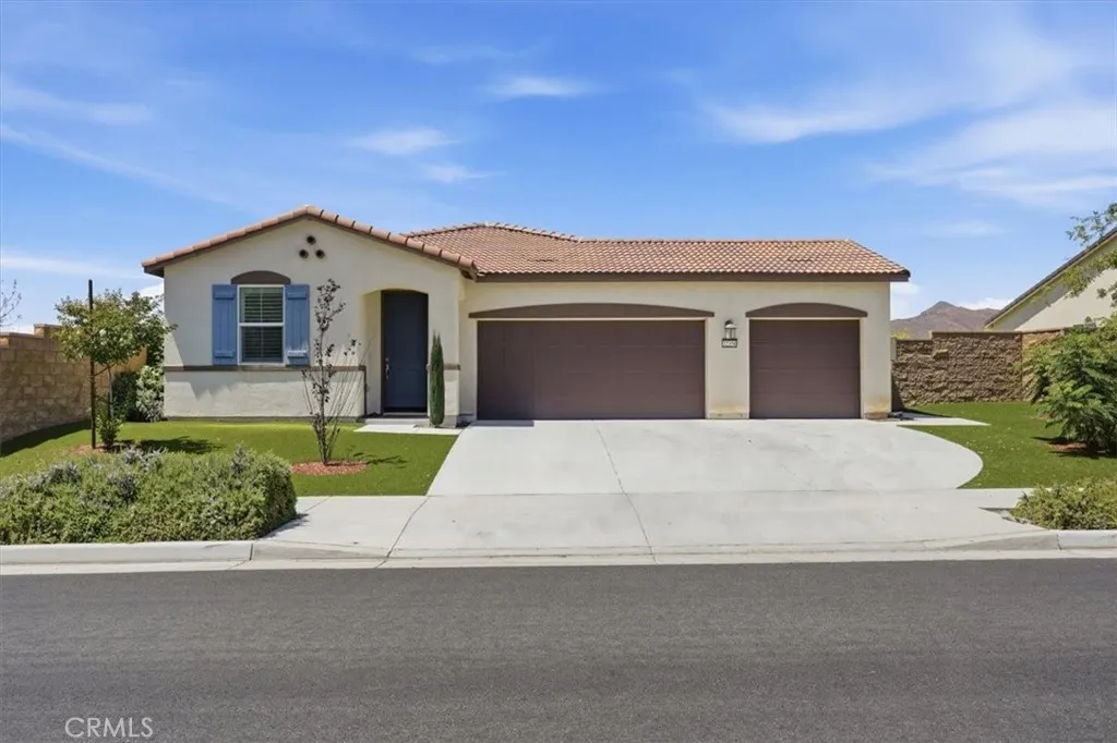 32350 Iron Trail, Winchester, CA 92596 - Main photo, Winchester, CA
