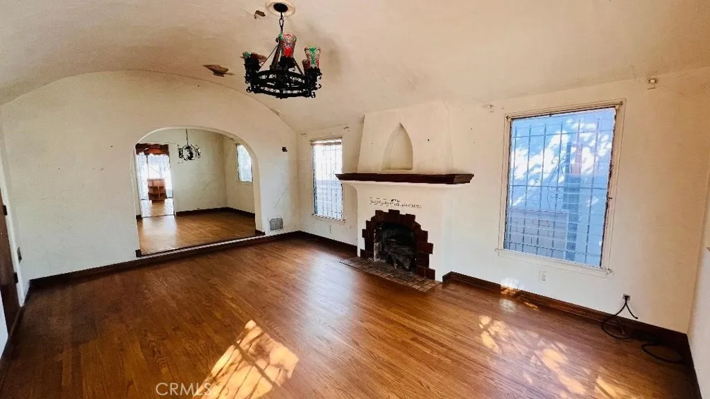 1207 S Chavez, Burbank, CA 91506 - Photo 2 of 12, Burbank, CA