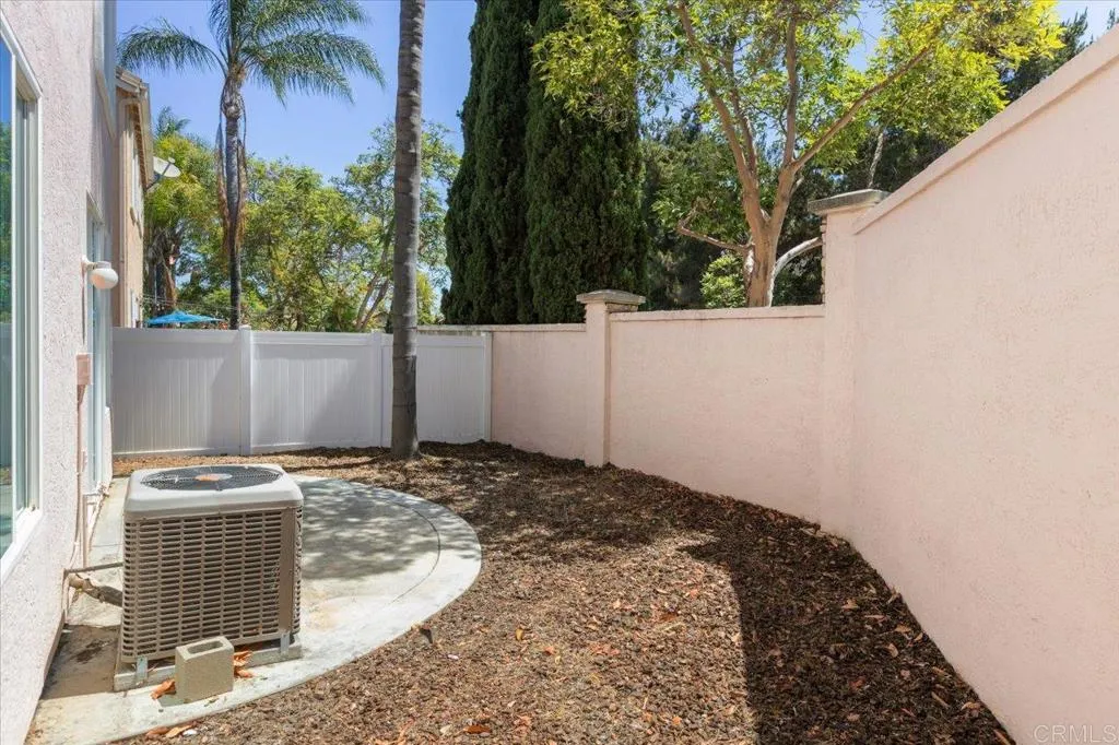 https://cdn.realtyfeed.com/cdn/127/306761489/38965c7c1c8b77582579540845c4e20c.webp