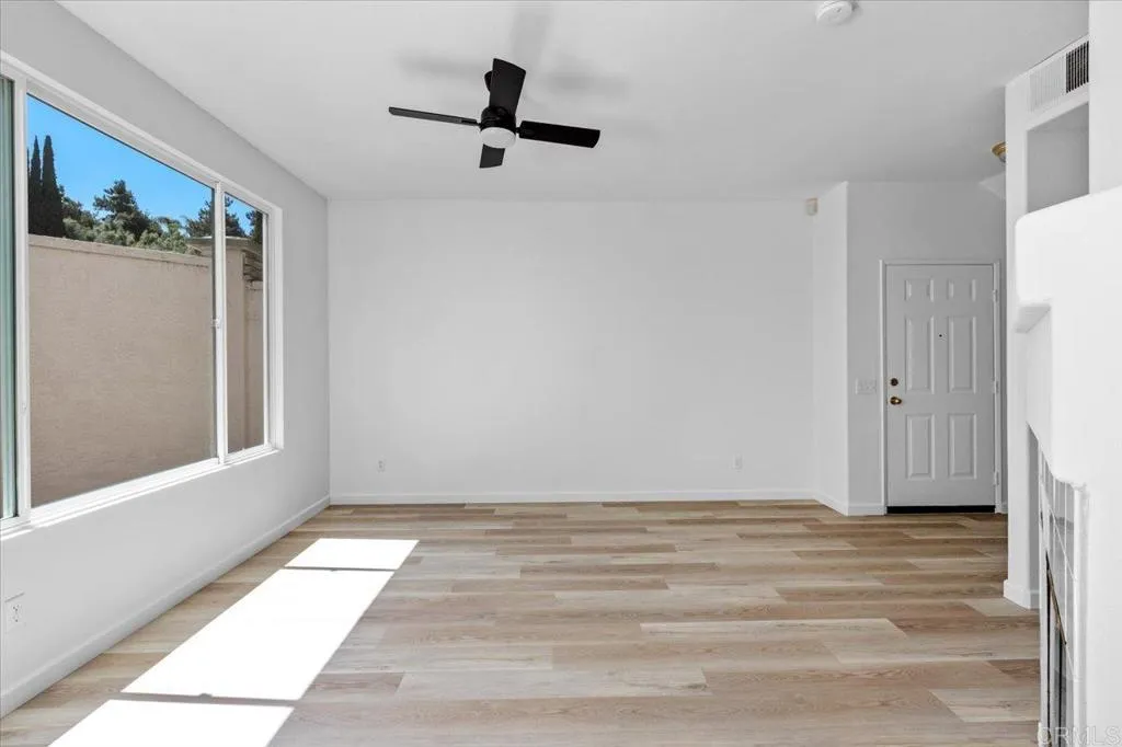 https://cdn.realtyfeed.com/cdn/127/306761489/8e9e9b7f852ce6b480eb64ce20433e5d.webp