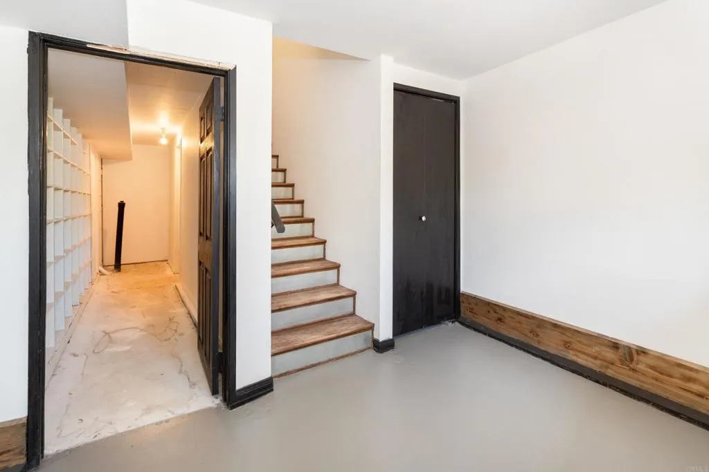 https://cdn.realtyfeed.com/cdn/127/306761494/968823b76bca4f220aca8301b88135a7.webp