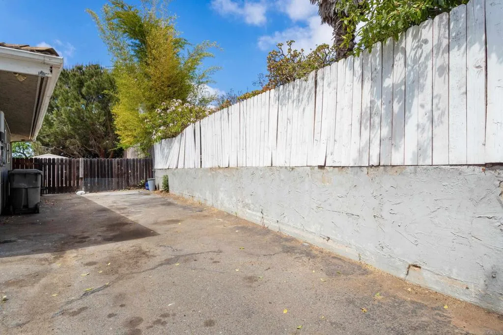 https://cdn.realtyfeed.com/cdn/127/306761494/b119c83755445c4e45c649f3f9a231e0.webp