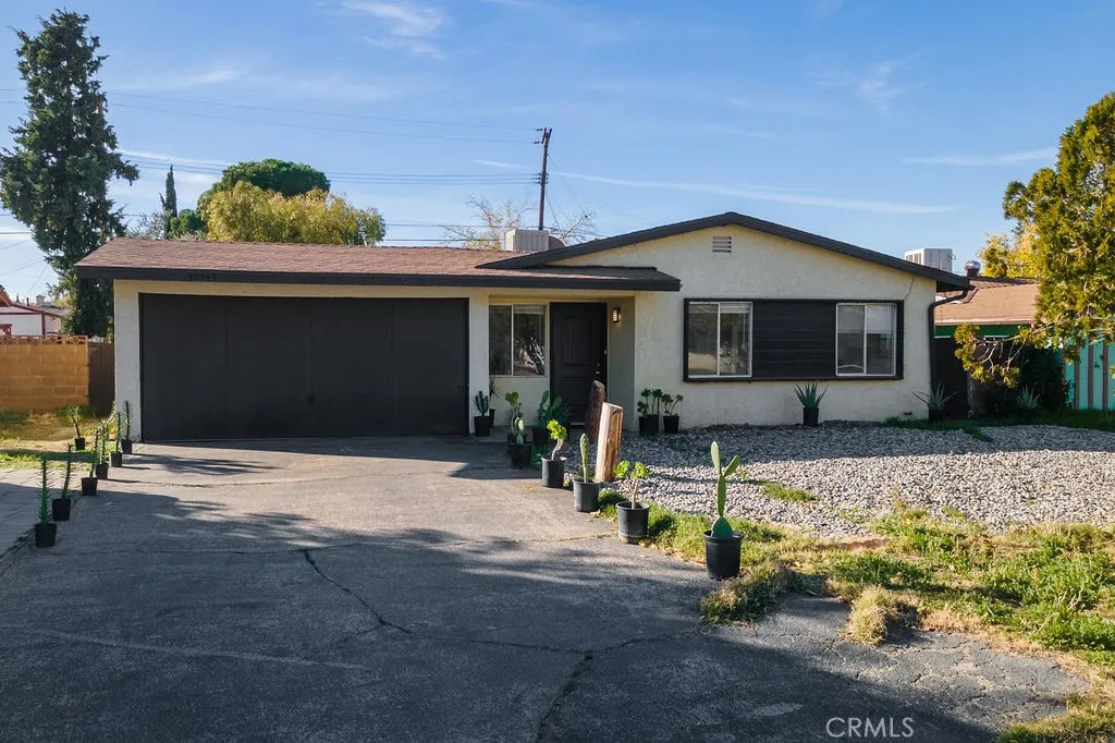39543 Armfield Avenue, Palmdale, CA 93551 - Main photo, Palmdale, CA