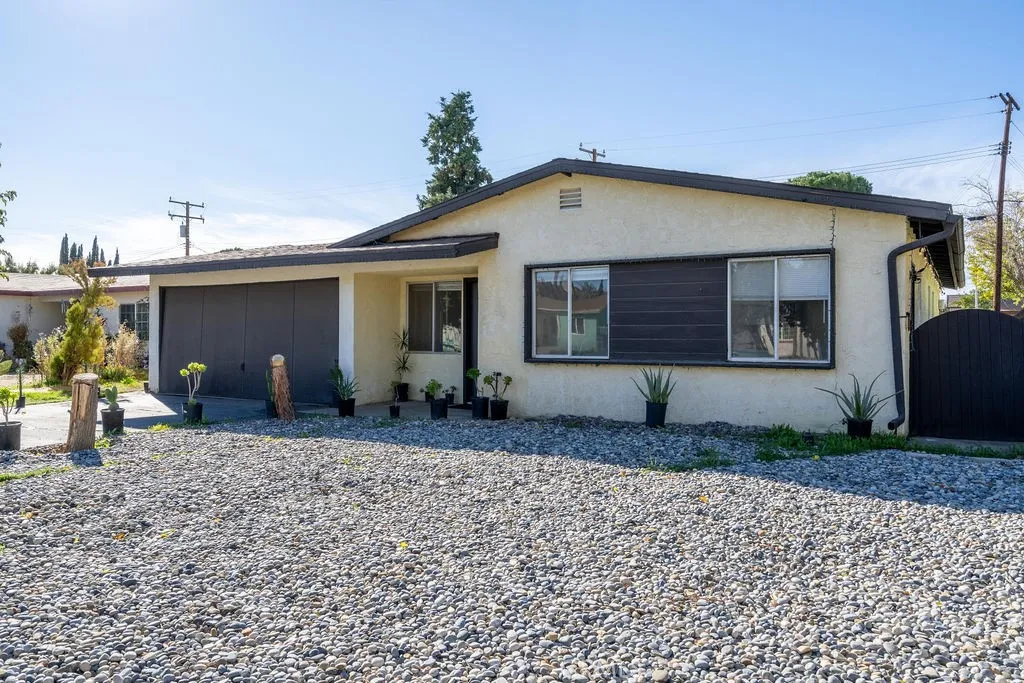 39543 Armfield Avenue, Palmdale, CA 93551 - Photo 2 of 33, Palmdale, CA