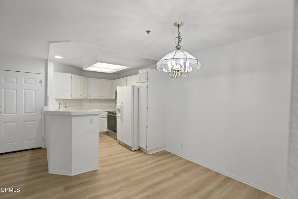 5805 Oak Bend Lane Unit 208, Oak Park, CA 91377 - Photo 4 of 18, Oak Park, CA
