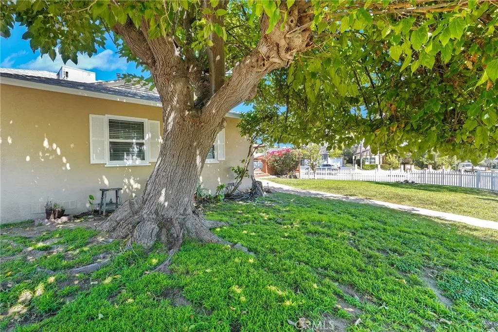 2800 Jolley Drive, Burbank, CA 91504 - Photo 2 of 24, Burbank, CA