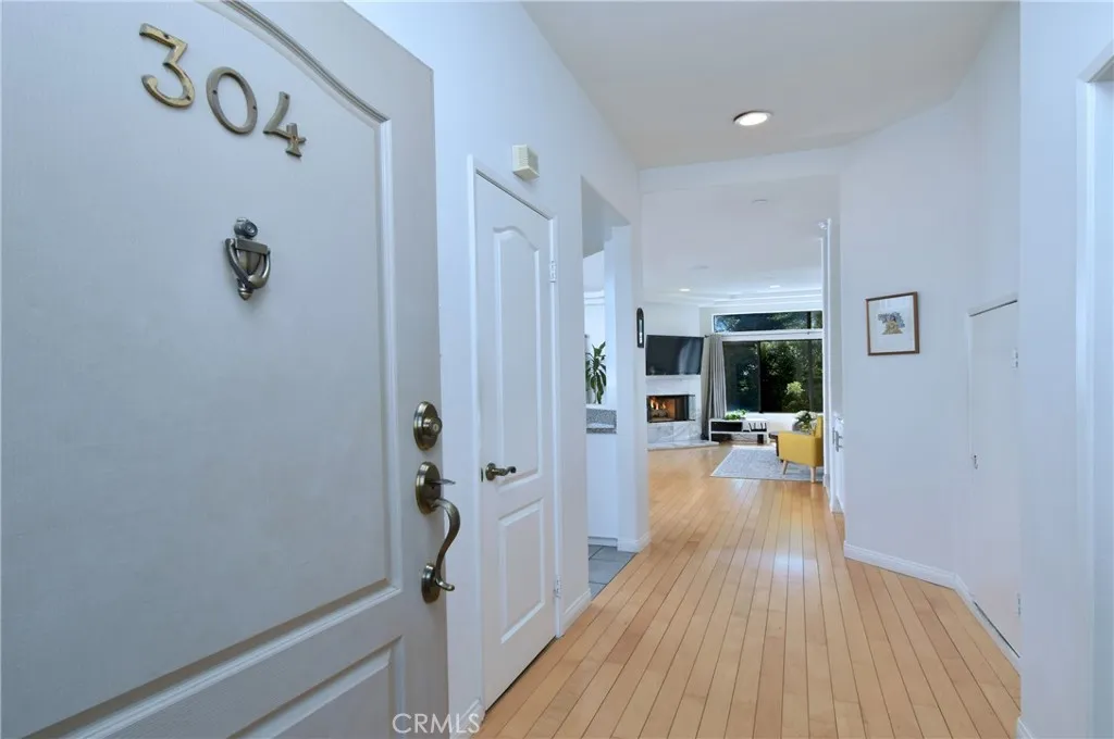 11847 Laurelwood Unit 304, Studio City, CA 91604 - Photo 2 of 36, Studio City, CA