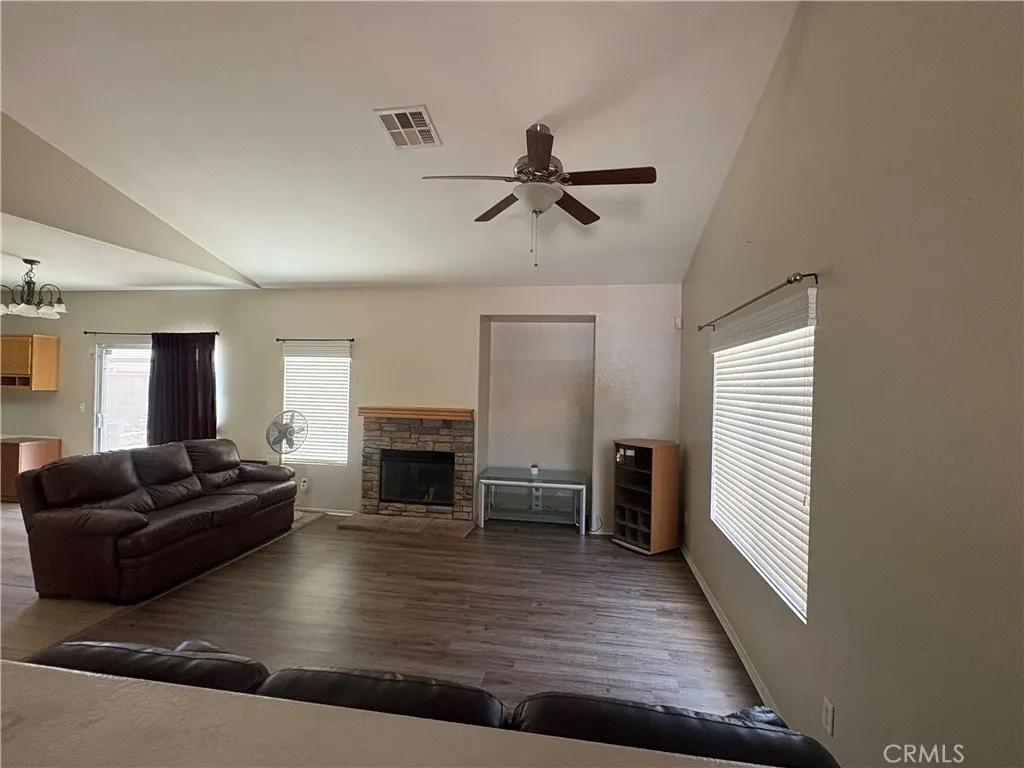 13073 Glendale Place, Victorville, CA 92392 - Photo 3 of 30, Victorville, CA